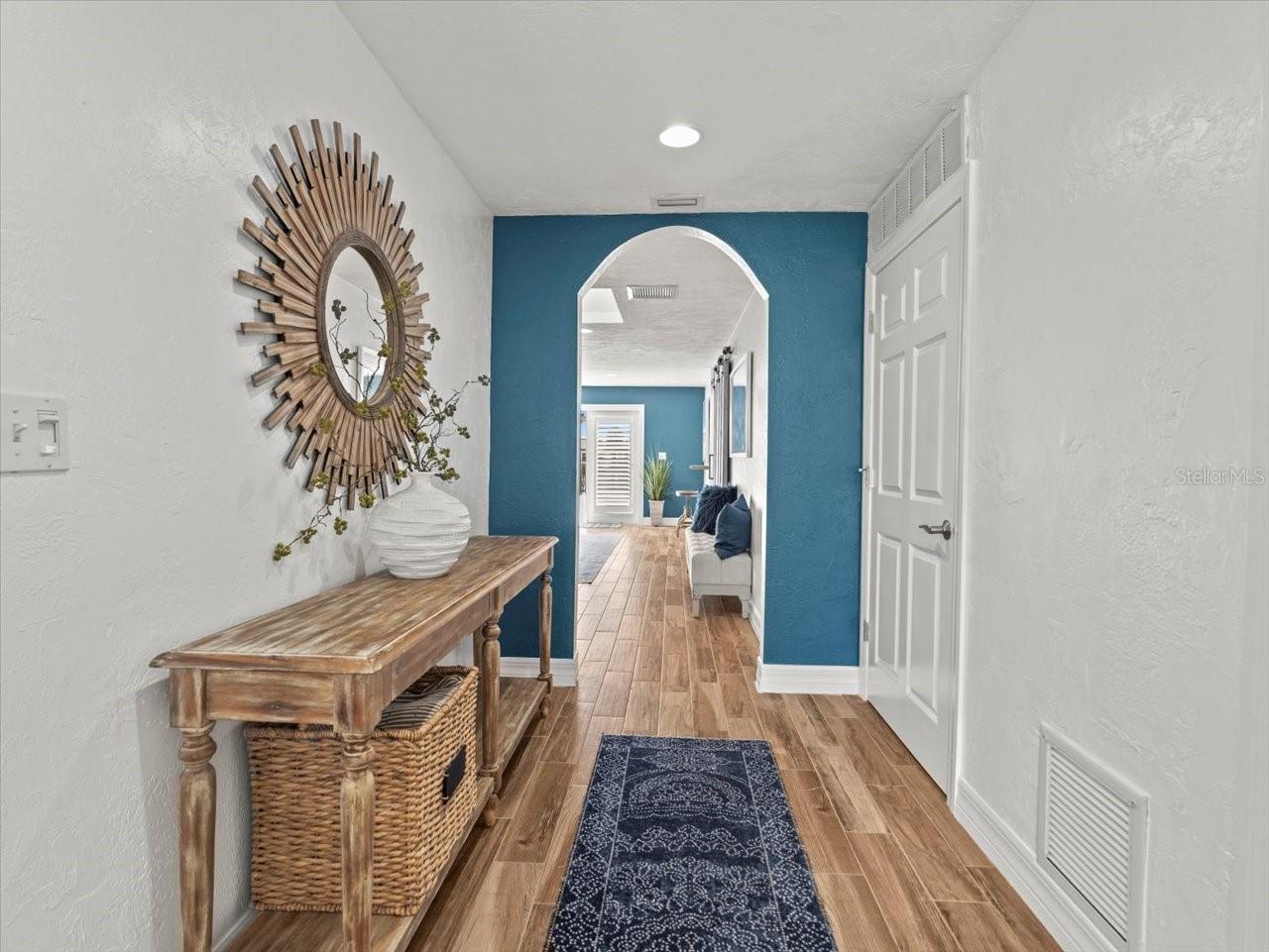 THREE PALMS POINT - Residential