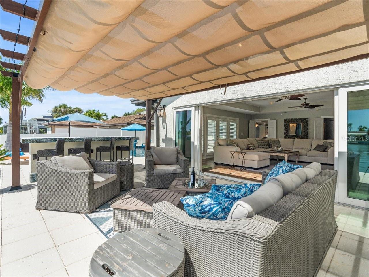 THREE PALMS POINT - Residential