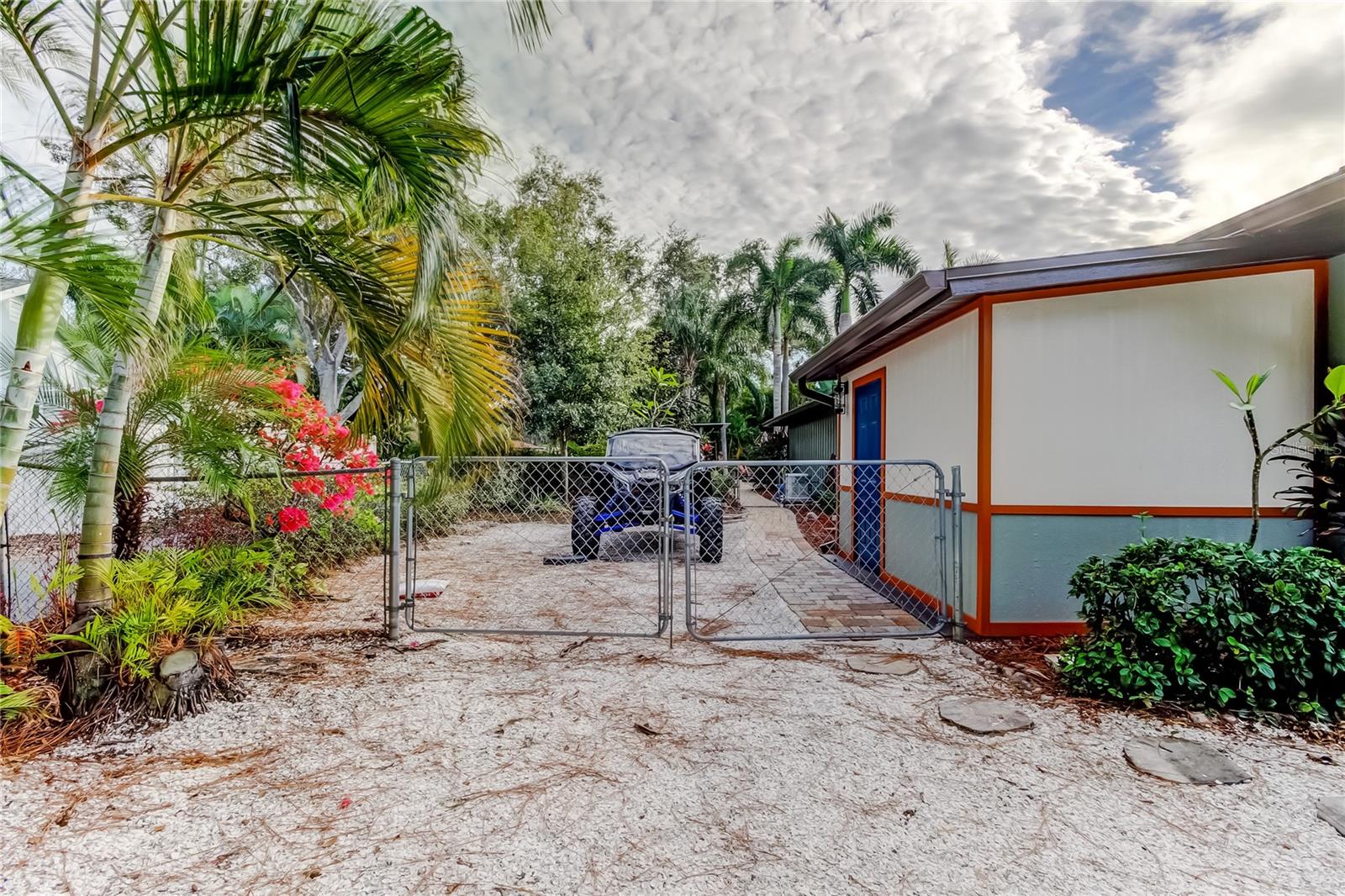 PINELLAS GROVES - Residential