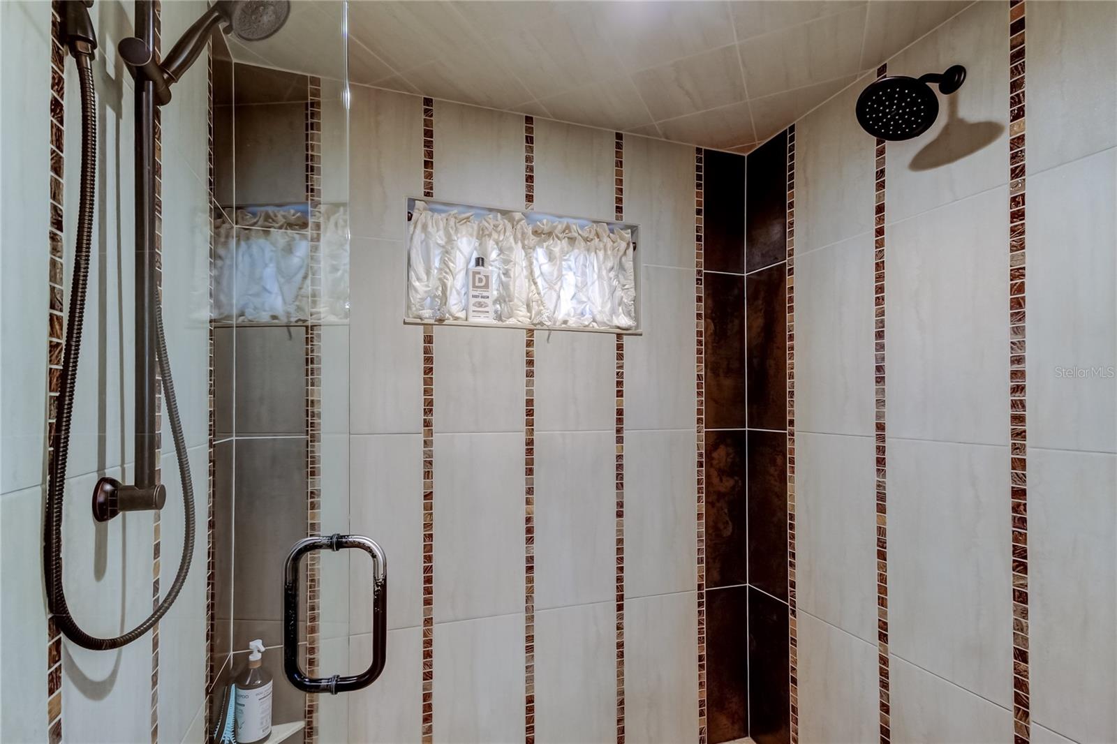 PINELLAS GROVES - Residential