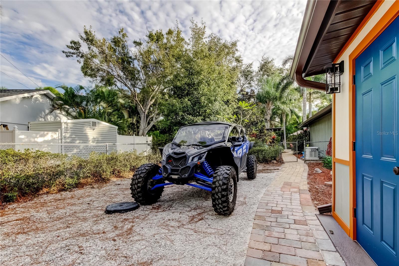 PINELLAS GROVES - Residential