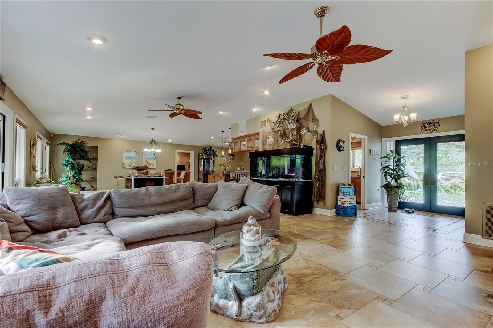 PINELLAS GROVES - Residential