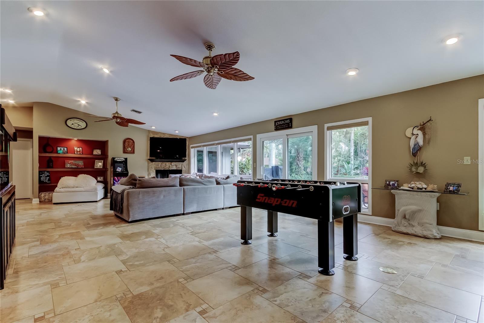 PINELLAS GROVES - Residential