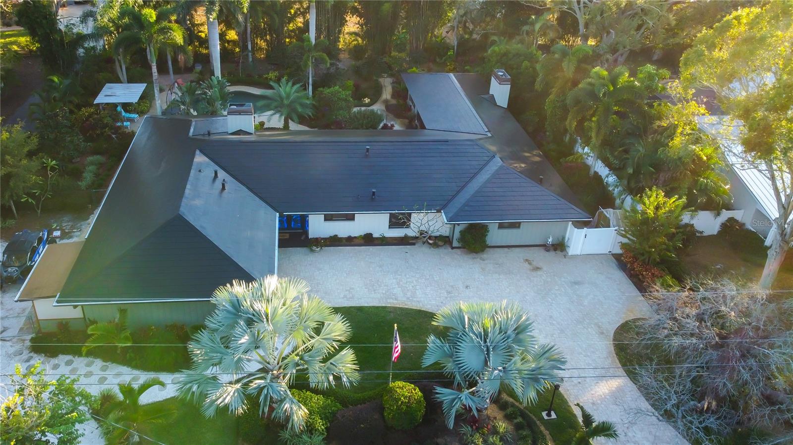 PINELLAS GROVES - Residential