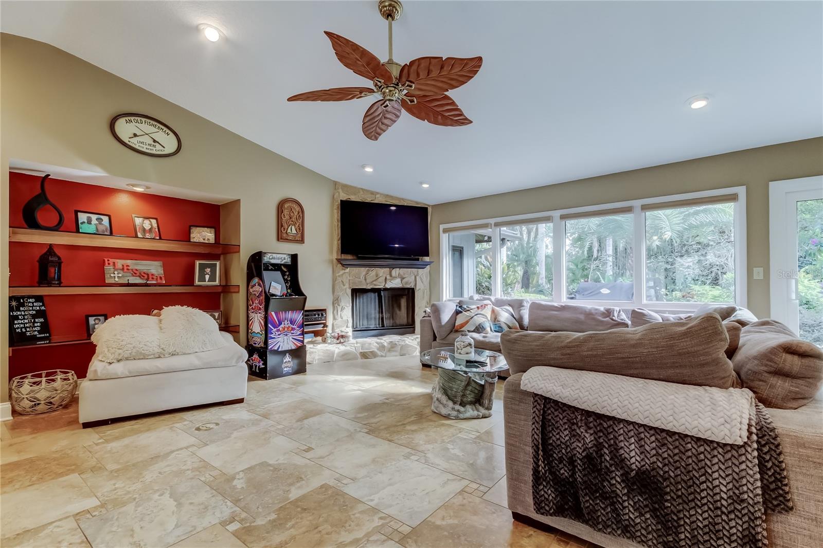 PINELLAS GROVES - Residential
