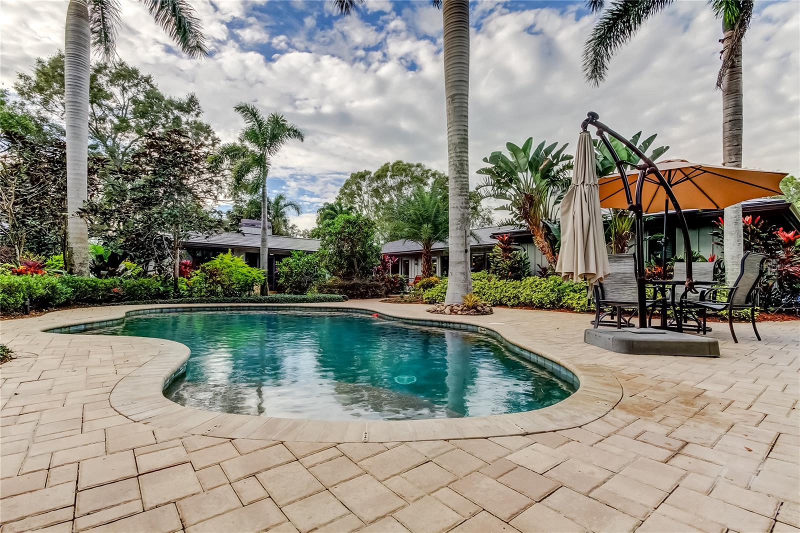 PINELLAS GROVES - Residential