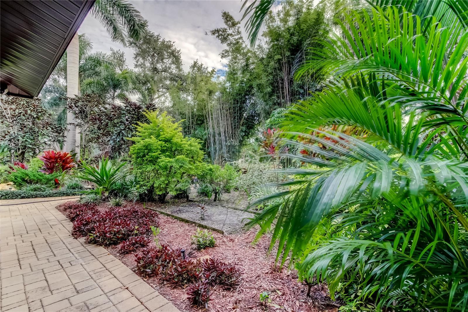 PINELLAS GROVES - Residential