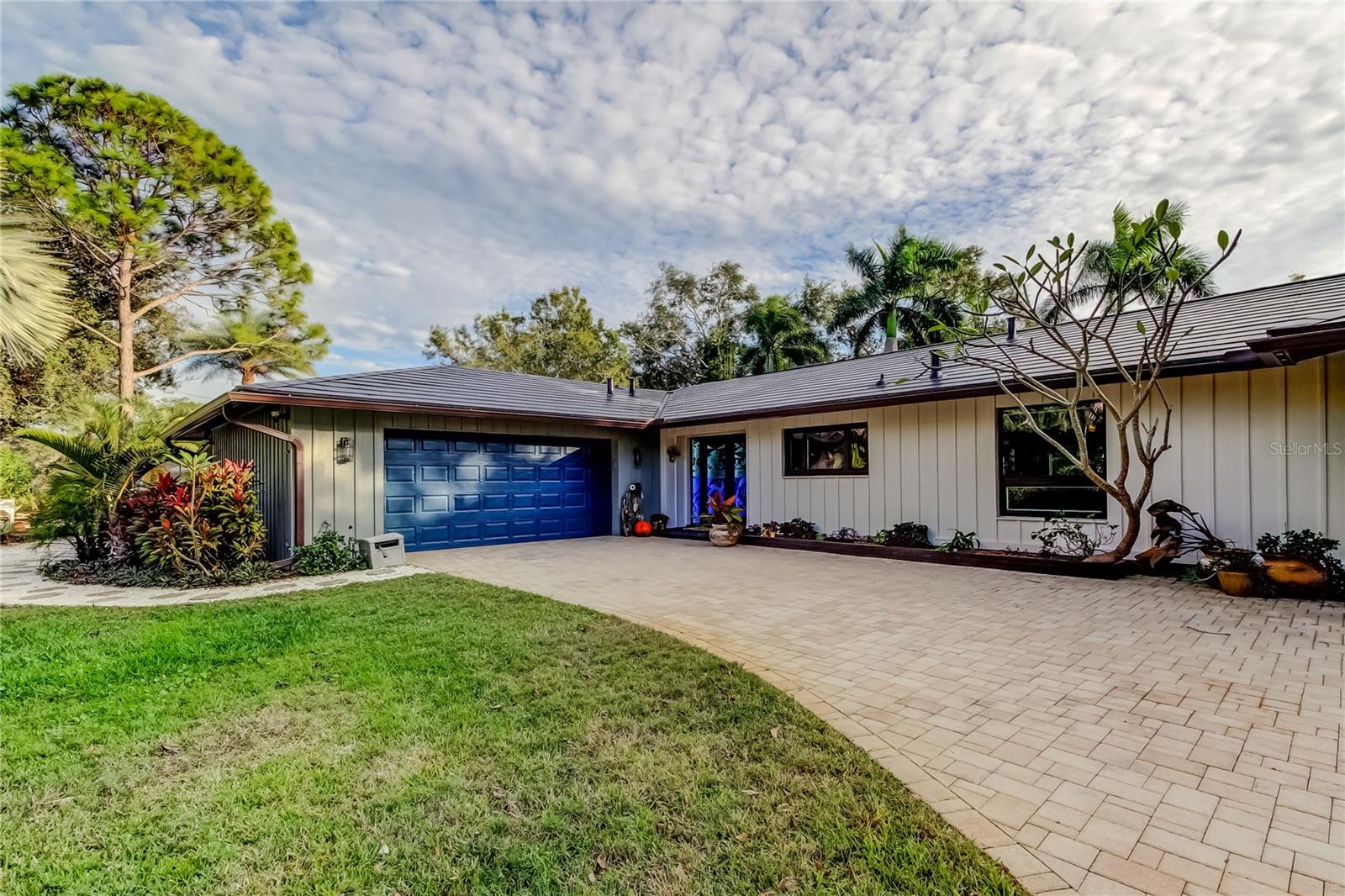 PINELLAS GROVES - Residential