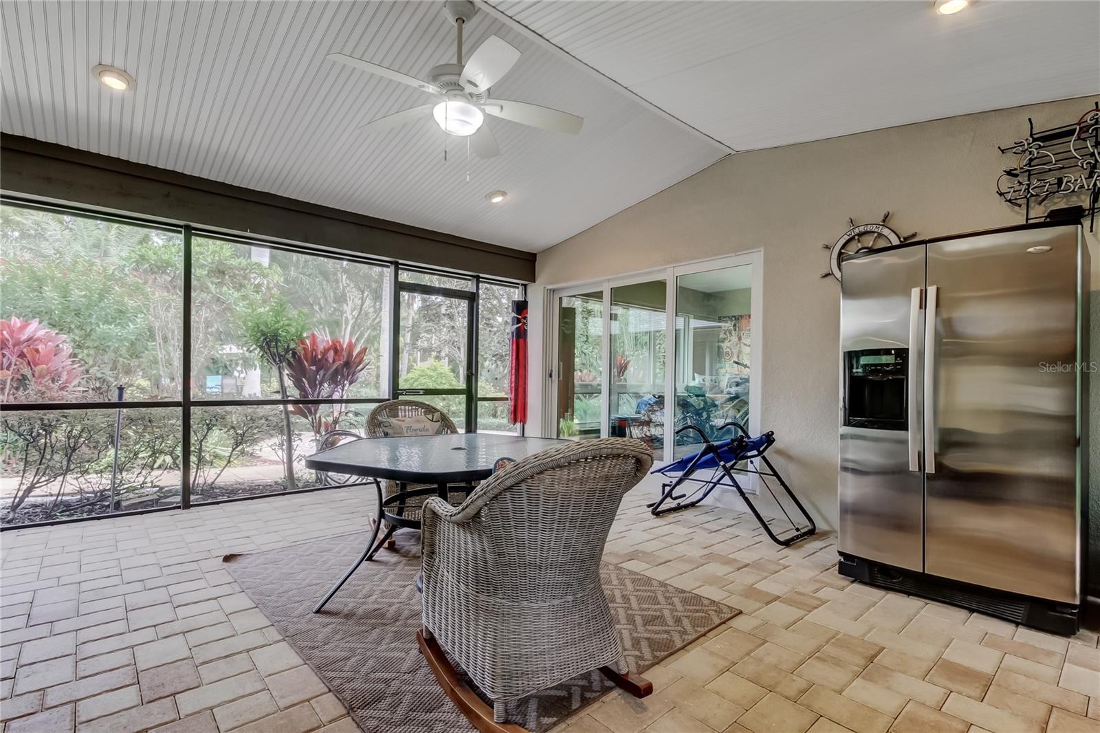 PINELLAS GROVES - Residential