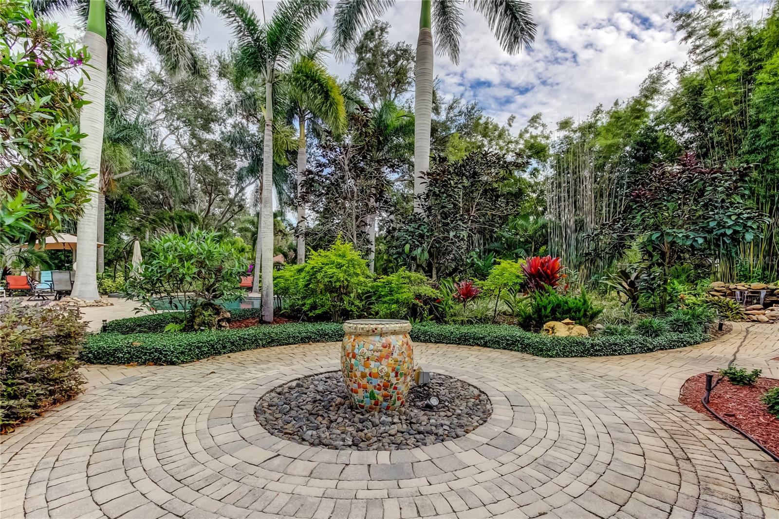 PINELLAS GROVES - Residential
