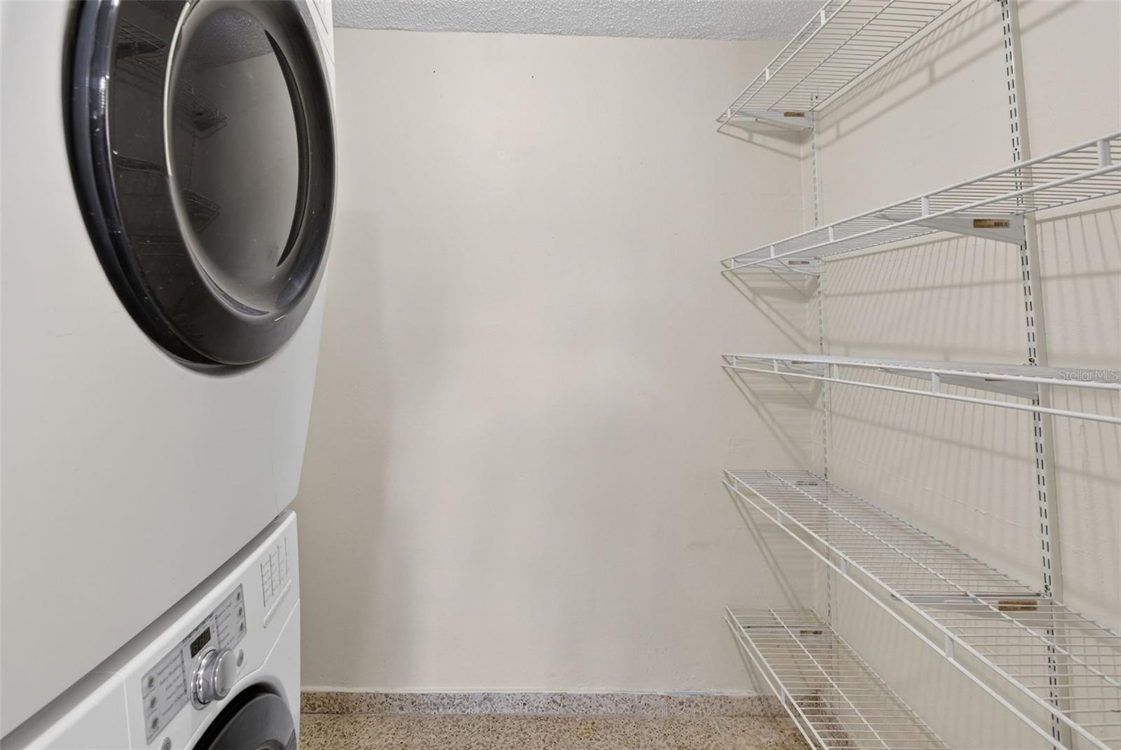 ADM CAMINO REAL - Residential