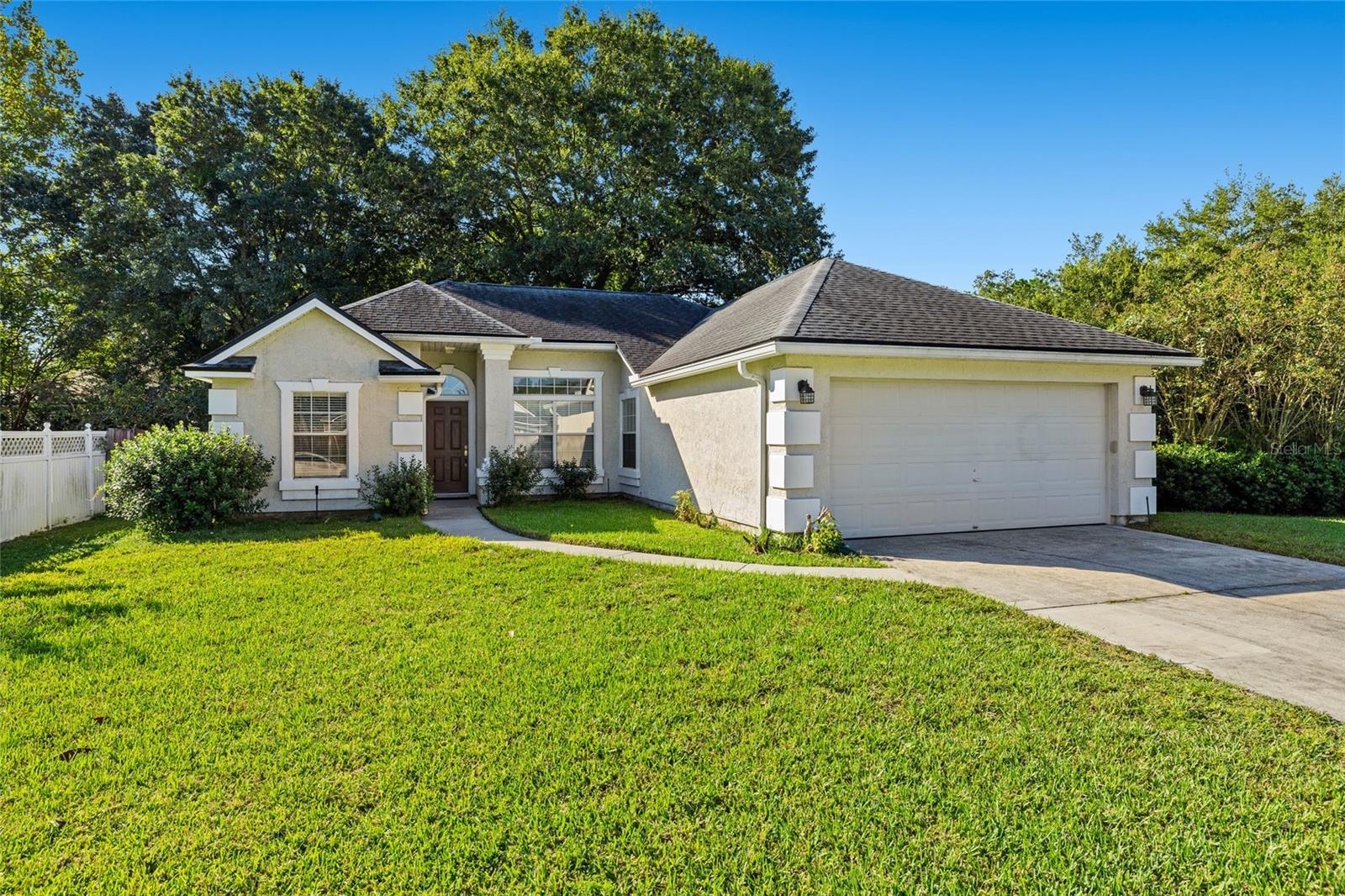 DRAYTON PLACE UNIT ONE B - Residential
