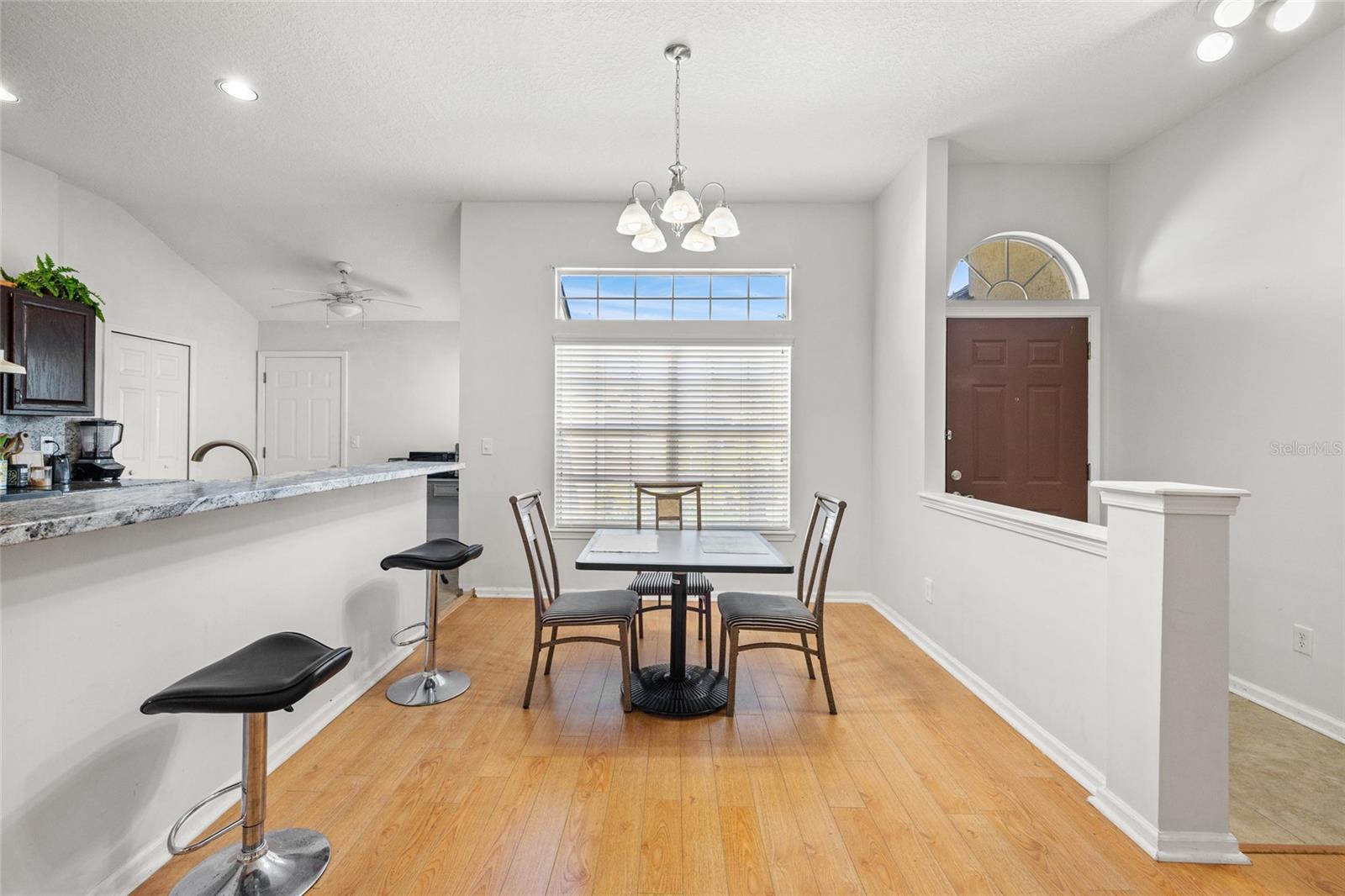 DRAYTON PLACE UNIT ONE B - Residential