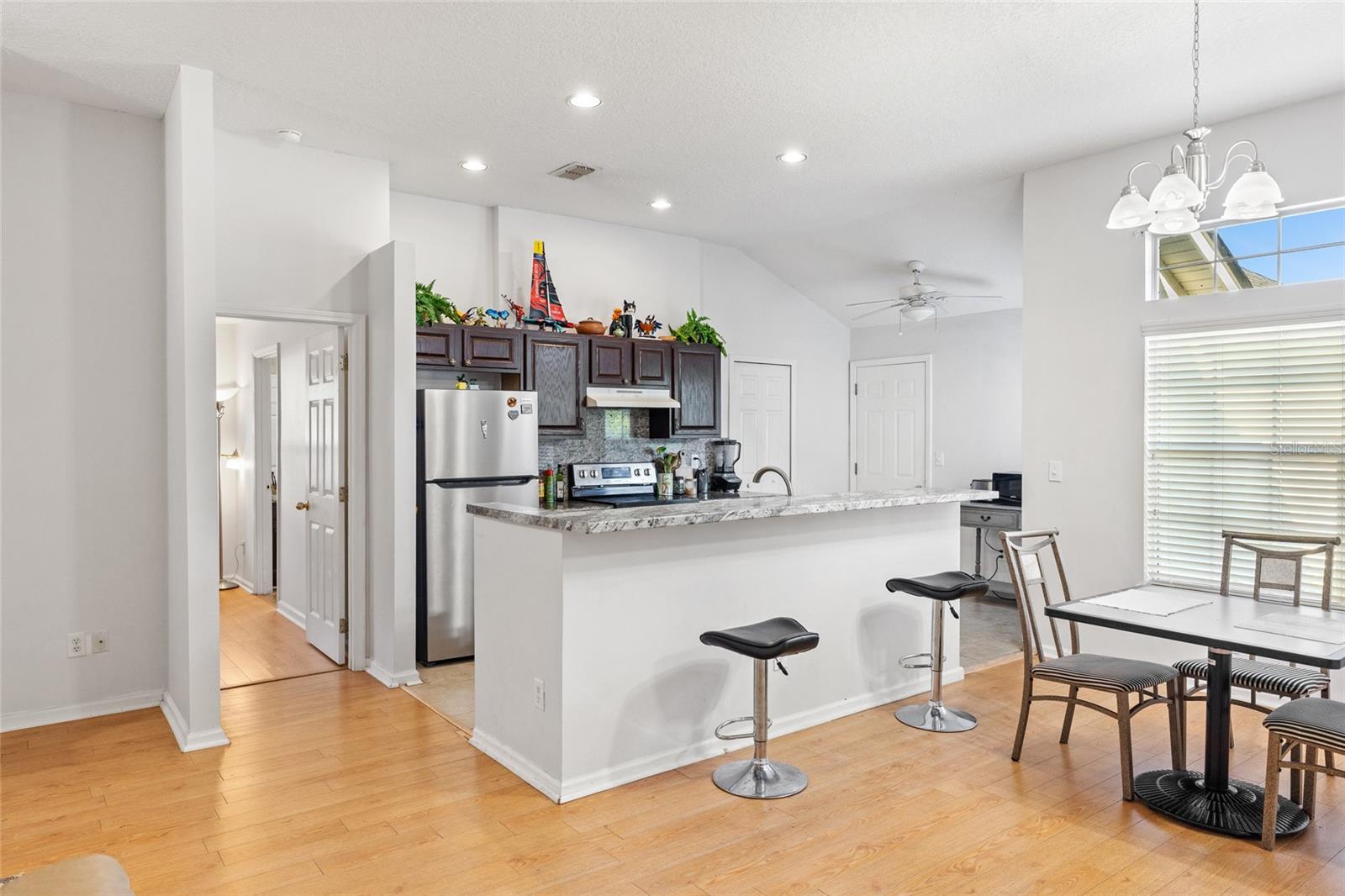DRAYTON PLACE UNIT ONE B - Residential