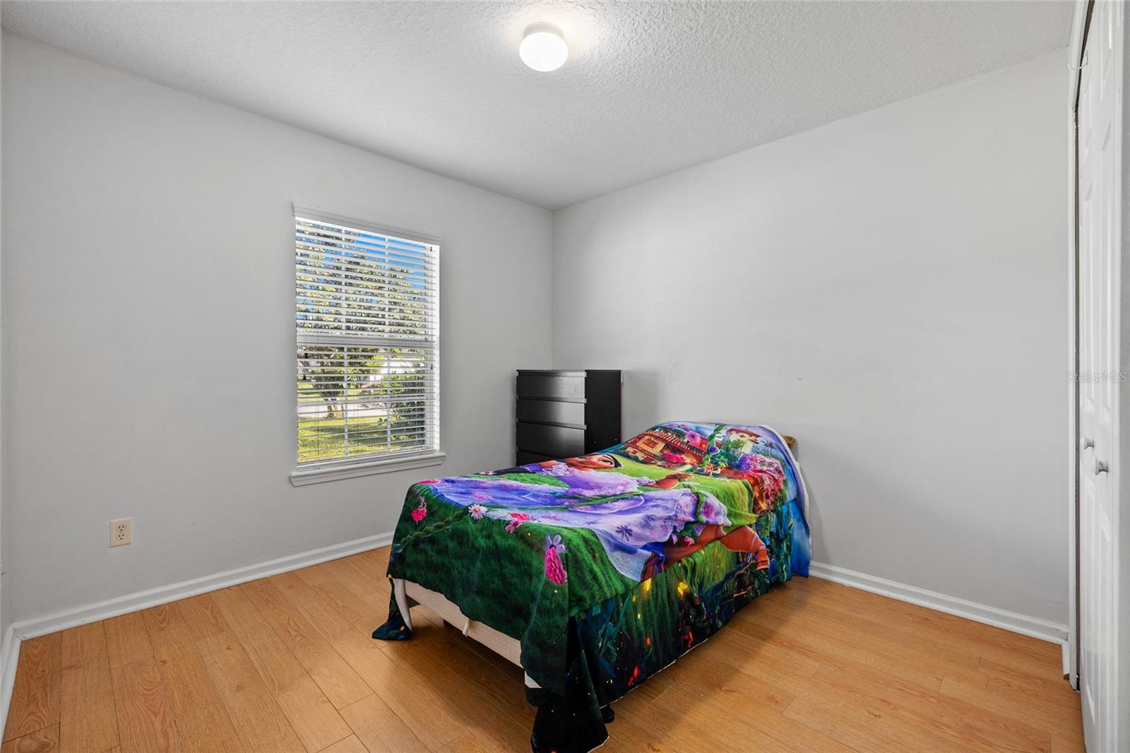 DRAYTON PLACE UNIT ONE B - Residential