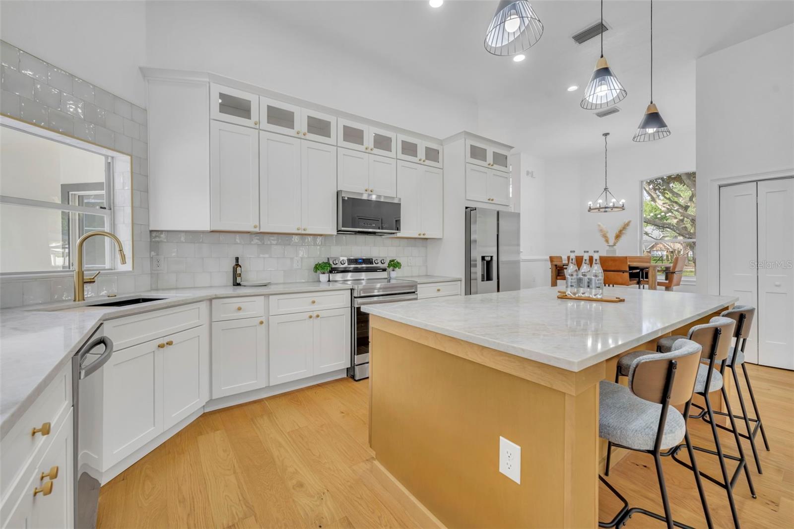 CYPRESS ISLE - Residential