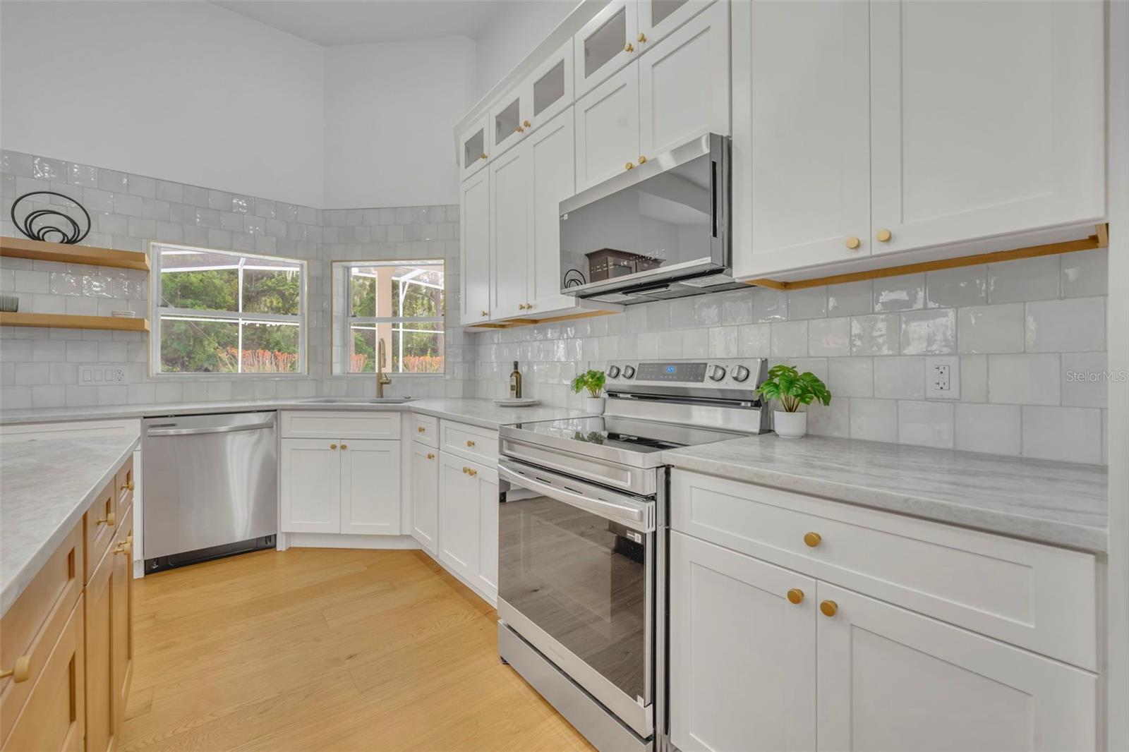 CYPRESS ISLE - Residential