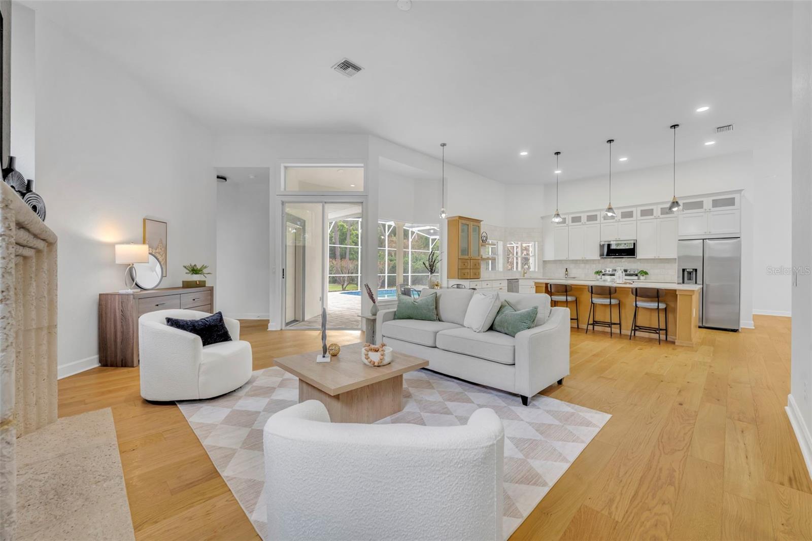 CYPRESS ISLE - Residential