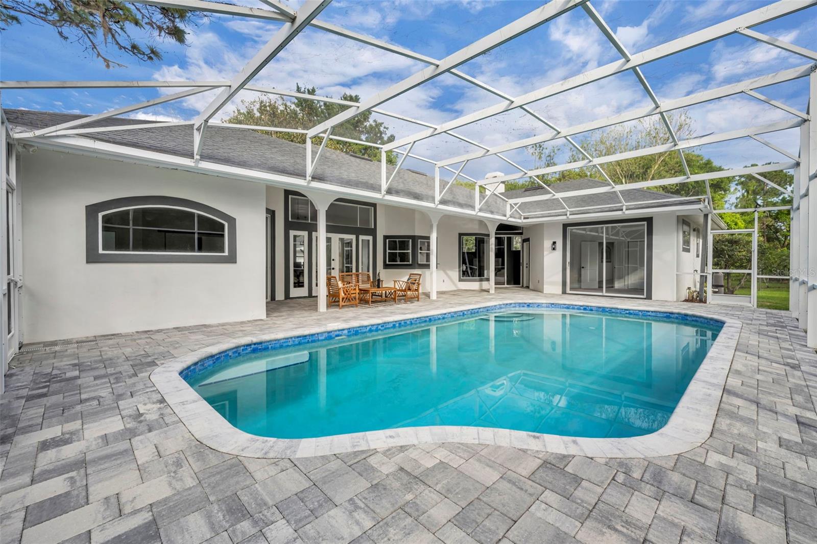 CYPRESS ISLE - Residential