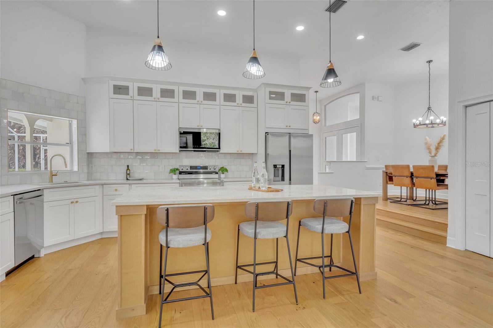 CYPRESS ISLE - Residential