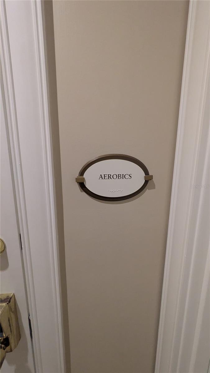 RENAISSANCE 1 - Residential Lease