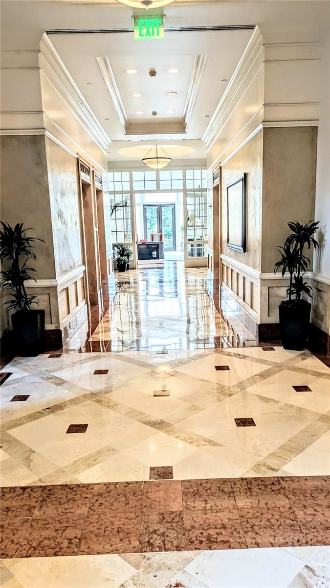 RENAISSANCE 1 - Residential Lease