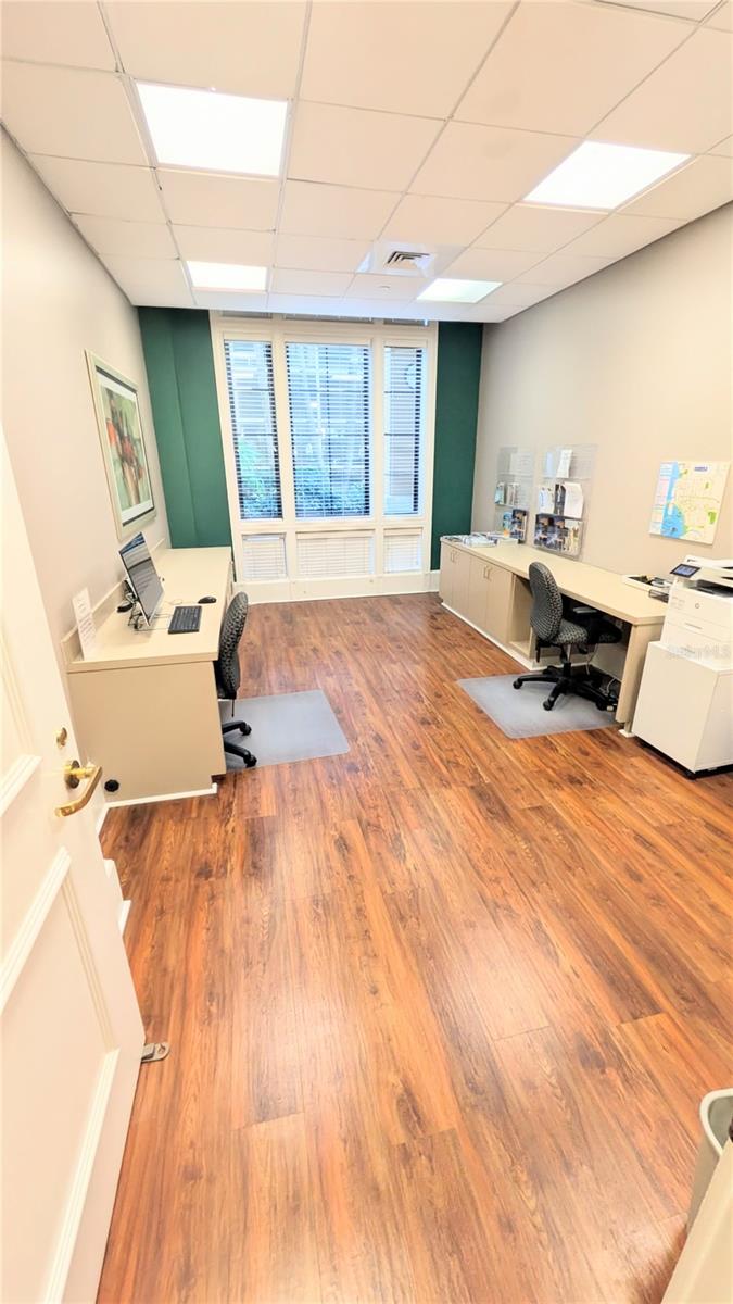 RENAISSANCE 1 - Residential Lease