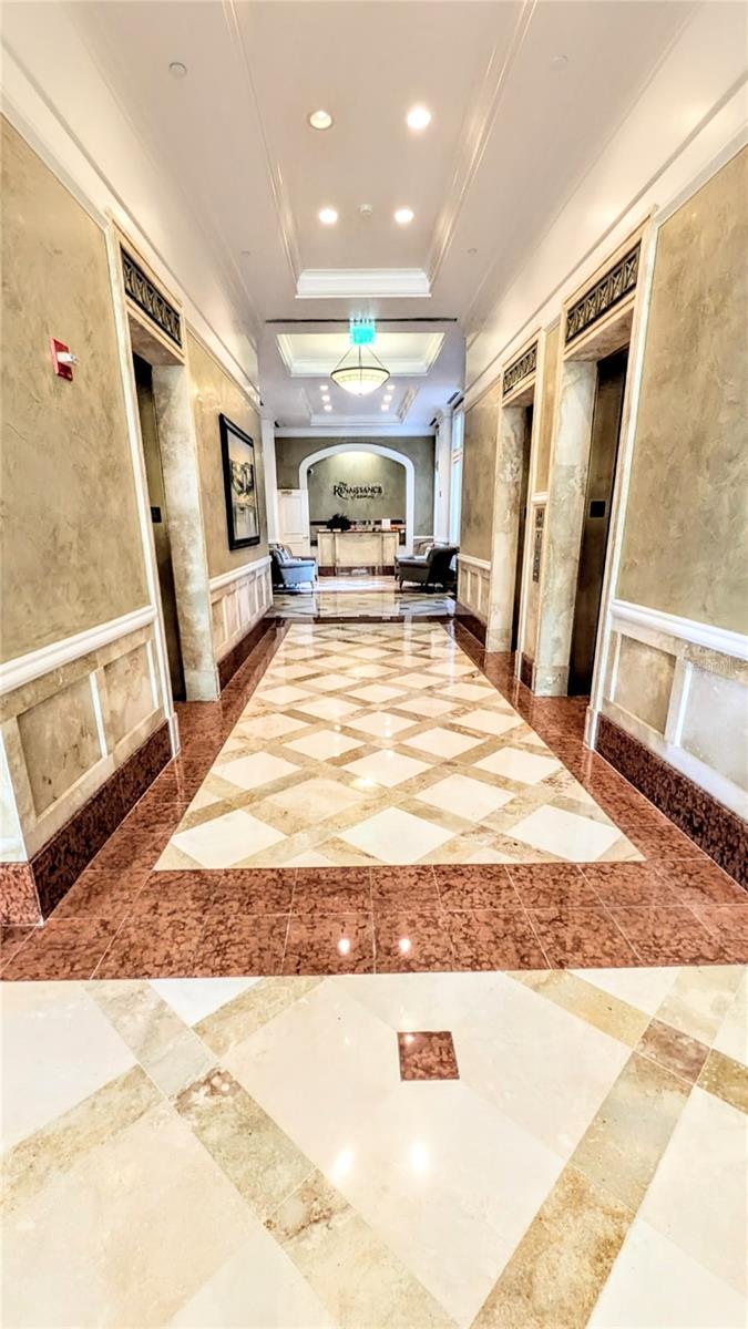 RENAISSANCE 1 - Residential Lease