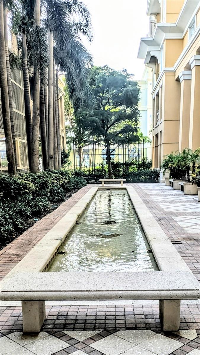 RENAISSANCE 1 - Residential Lease