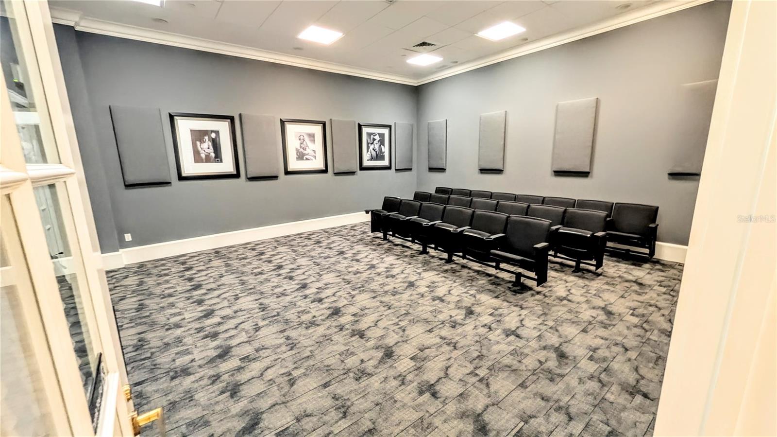 RENAISSANCE 1 - Residential Lease