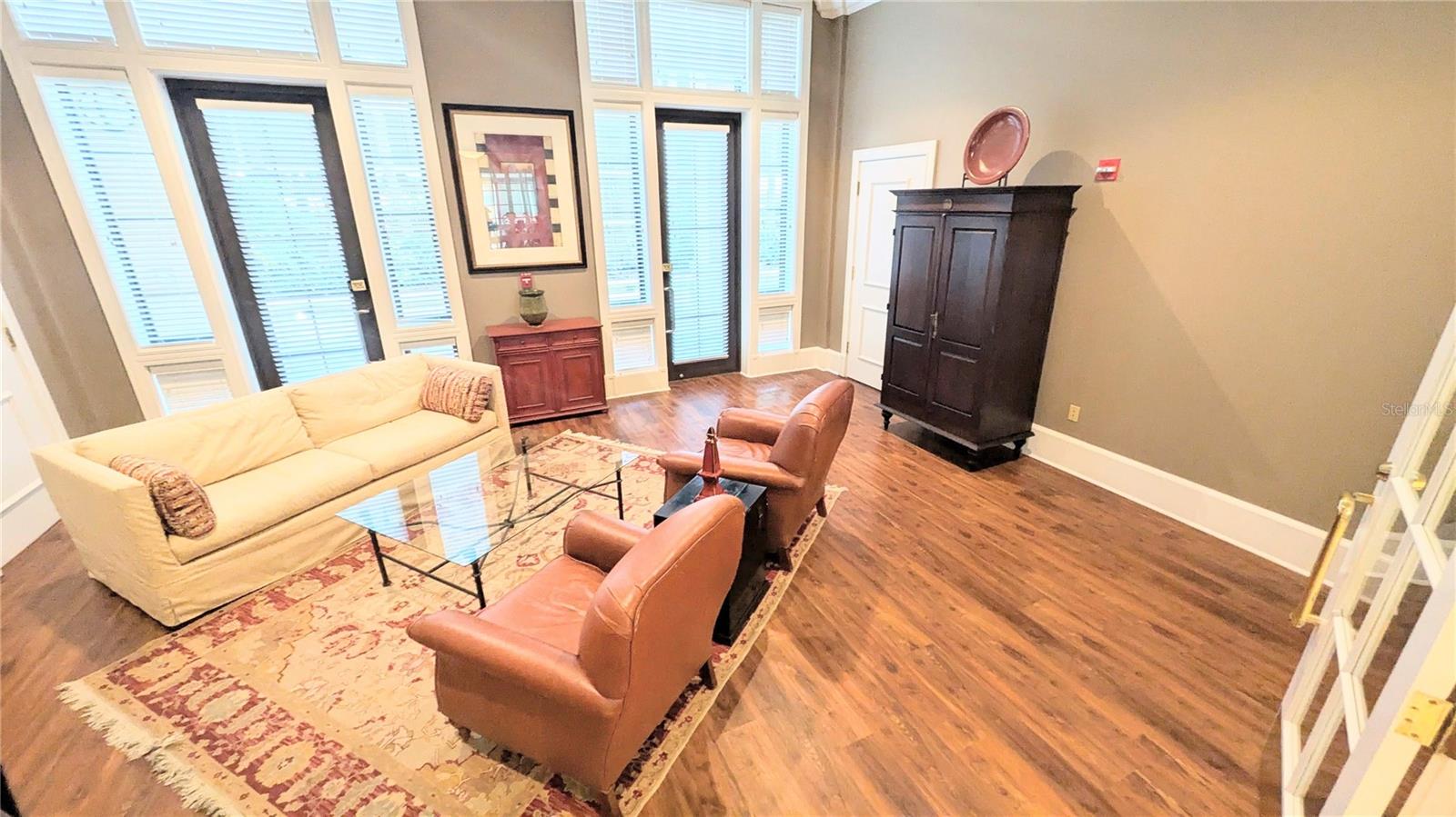 RENAISSANCE 1 - Residential Lease