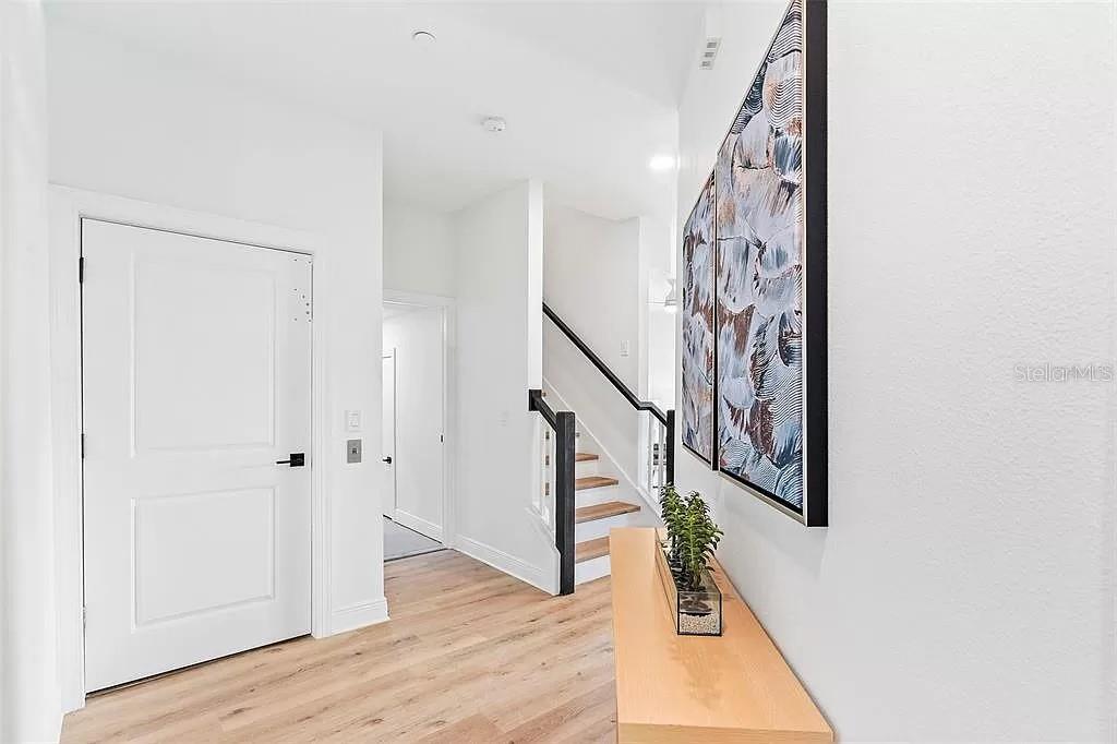 BRISA DEL MAR TWNHMS - Residential Lease