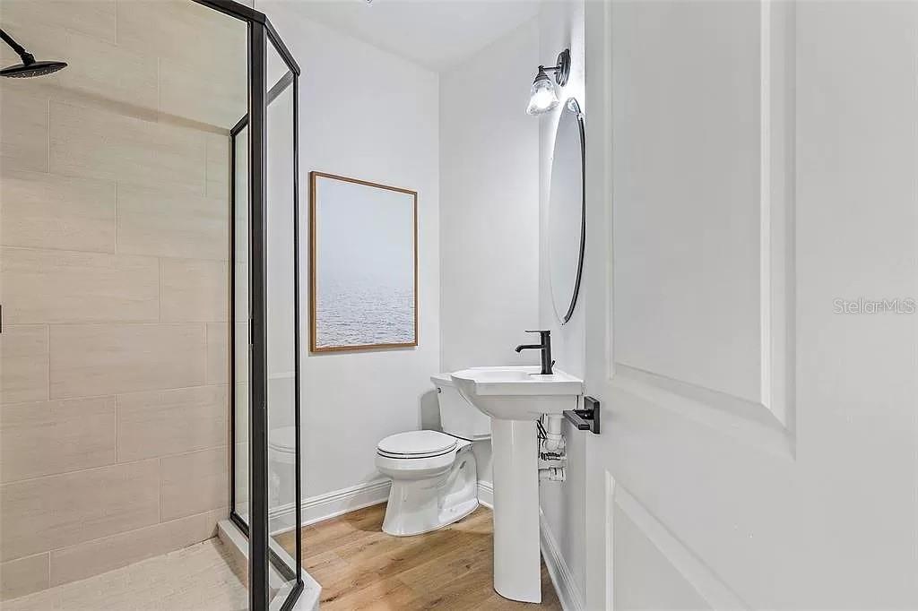 BRISA DEL MAR TWNHMS - Residential Lease