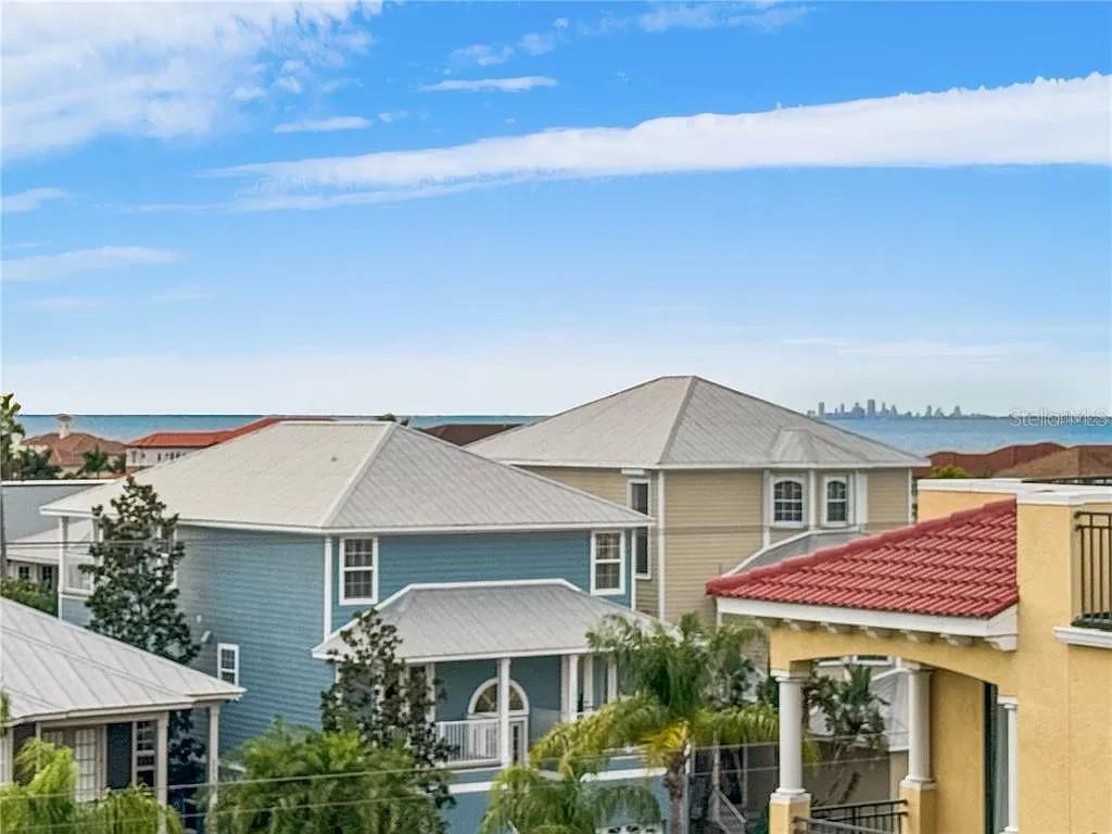 BRISA DEL MAR TWNHMS - Residential Lease