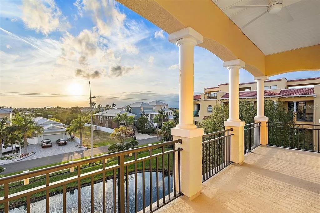 BRISA DEL MAR TWNHMS - Residential Lease