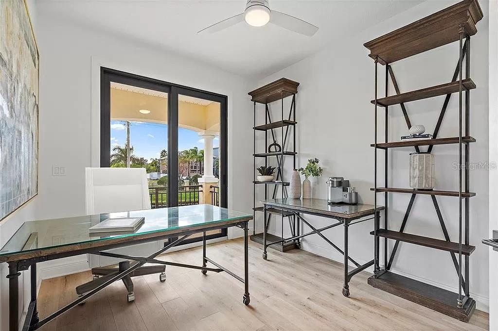BRISA DEL MAR TWNHMS - Residential Lease