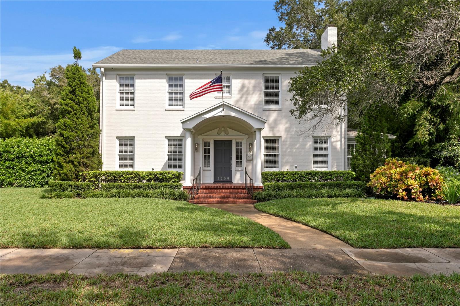 3209 W PARKLAND BOULEVARD