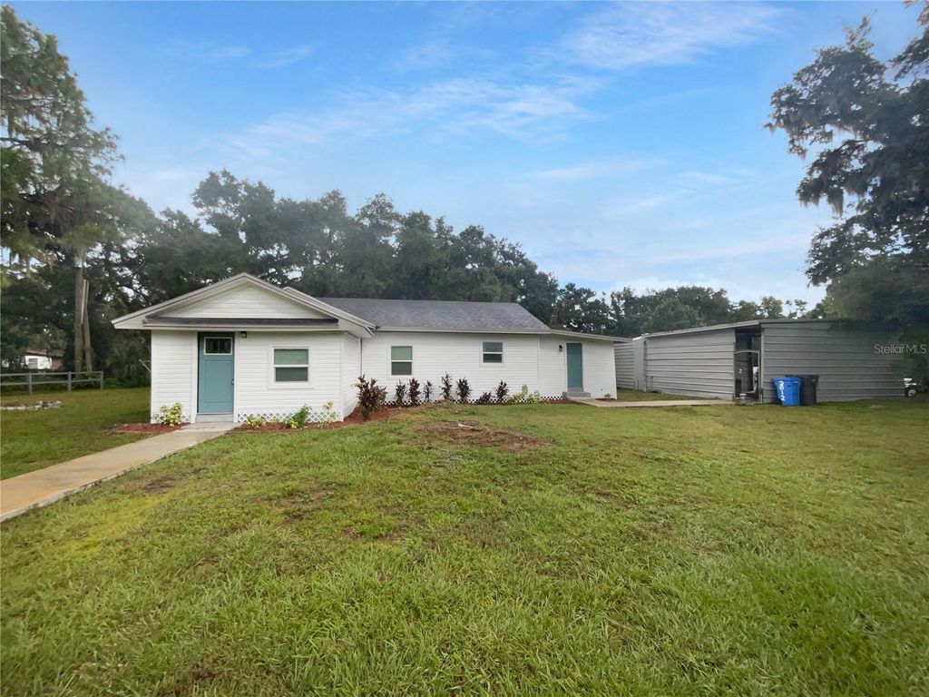 Photo of 2812 Tom Brewer Lane, Plant City, FL 33566 (MLS # O6351367)