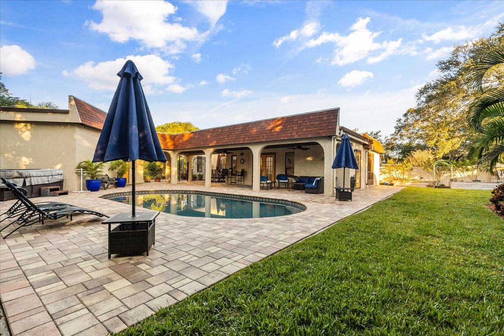 Photo of 2037 Broadway, Clearwater, FL 33755 (MLS # TB8437064)