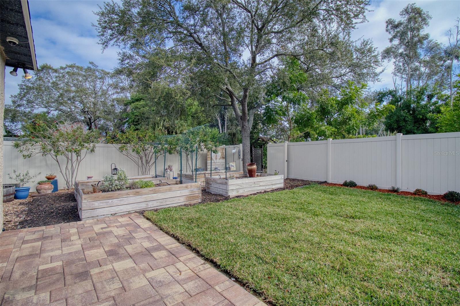 BAY TERRACE & BAY TERRACE ADD - Residential