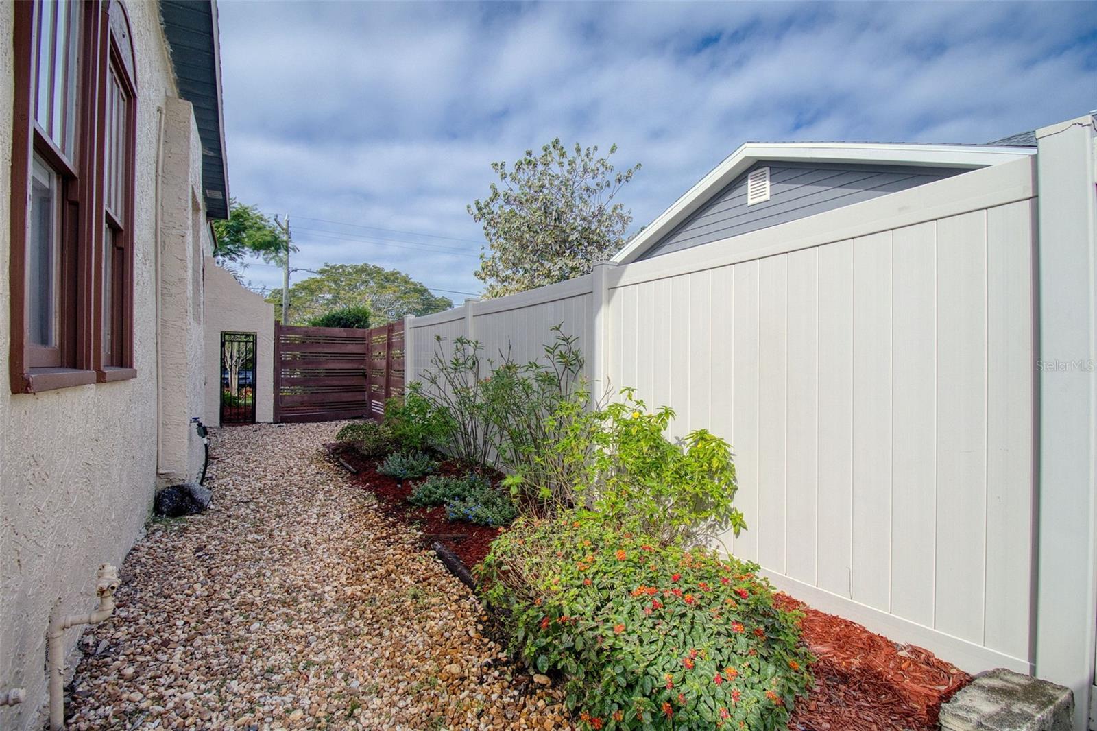 BAY TERRACE & BAY TERRACE ADD - Residential