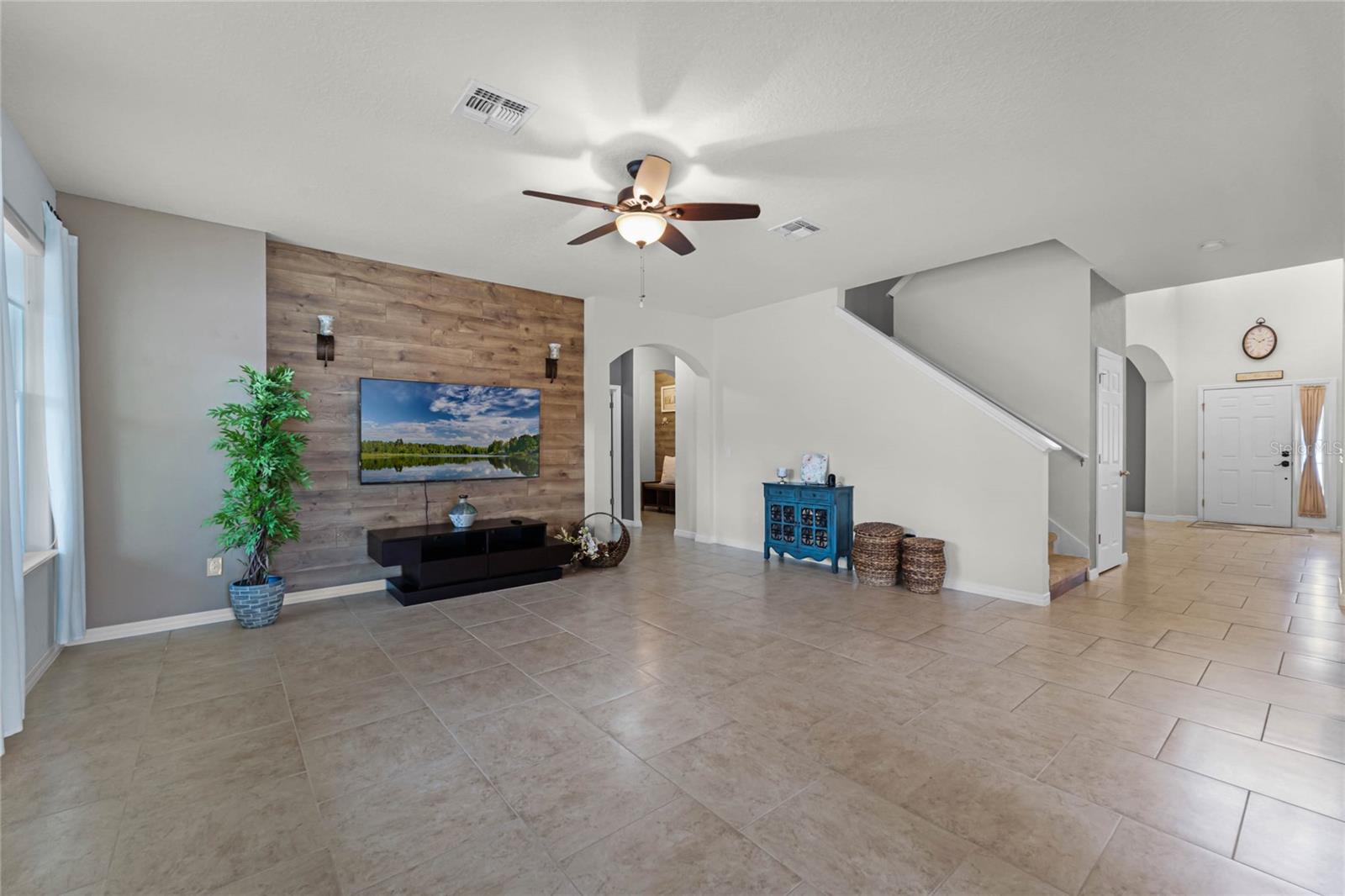 LESTER RIDGE - Residential