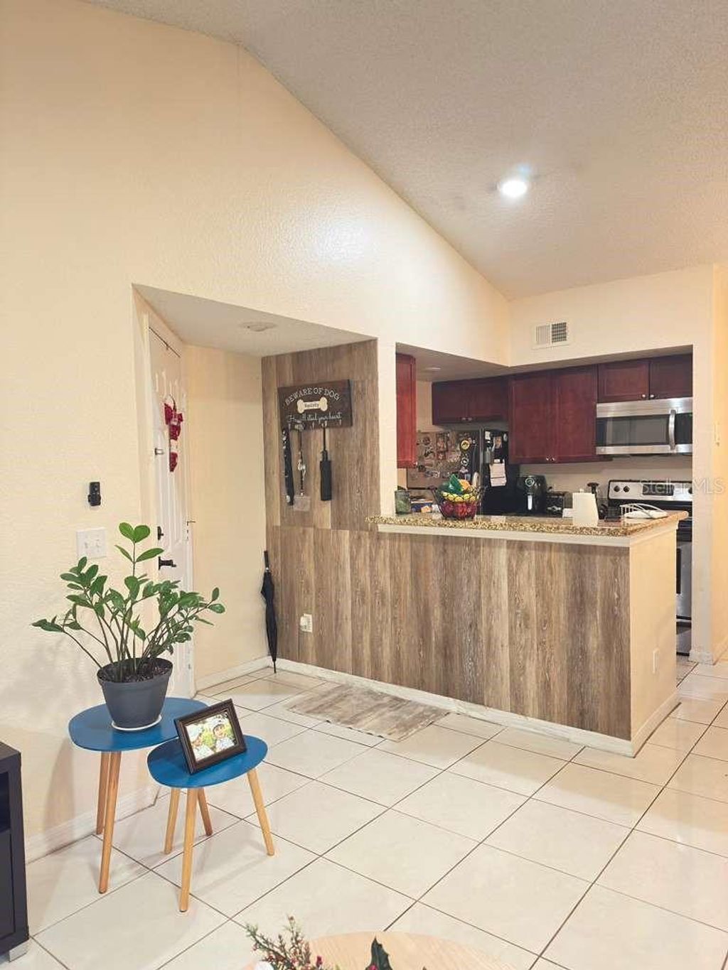 Photo of 5100 Conroy Road #26, Orlando, FL 32811 (MLS # S5142528)