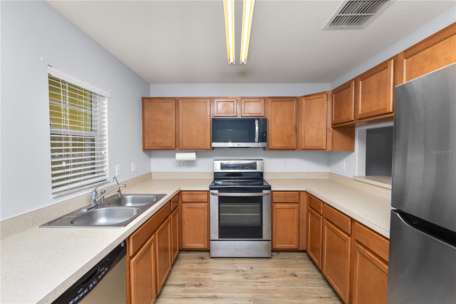 COBBLESTONE LANDING TWNHMS CONDO - Residential