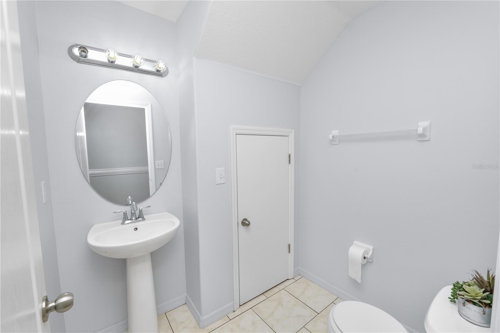 COBBLESTONE LANDING TWNHMS CONDO - Residential