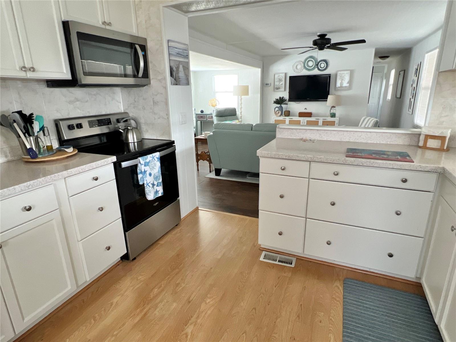 MOBEL AMERICANA MOBILE HOME PARK UNREC - Residential