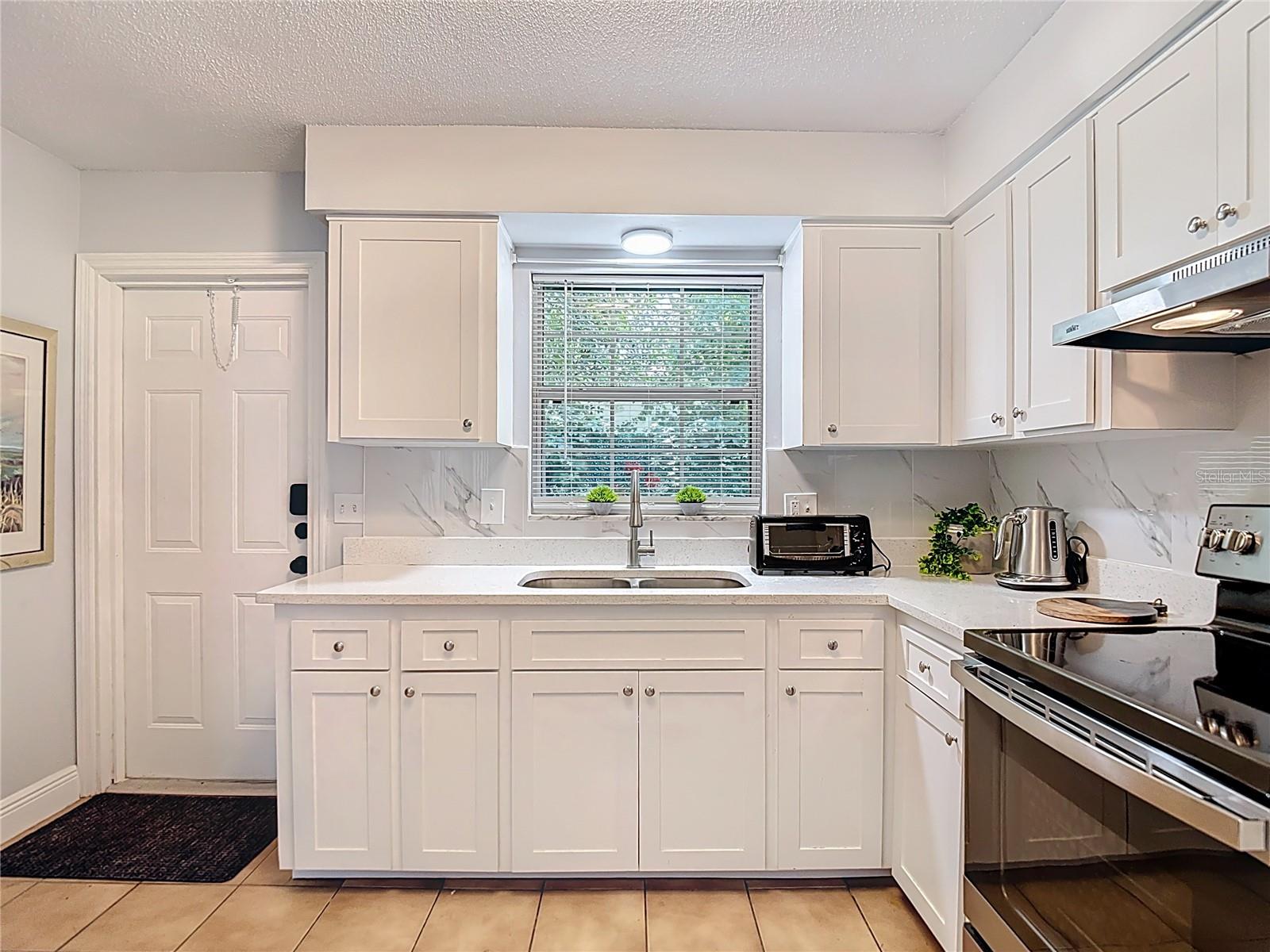 NORTH ST PETERSBURG BLK 12 REV REP - Residential Lease