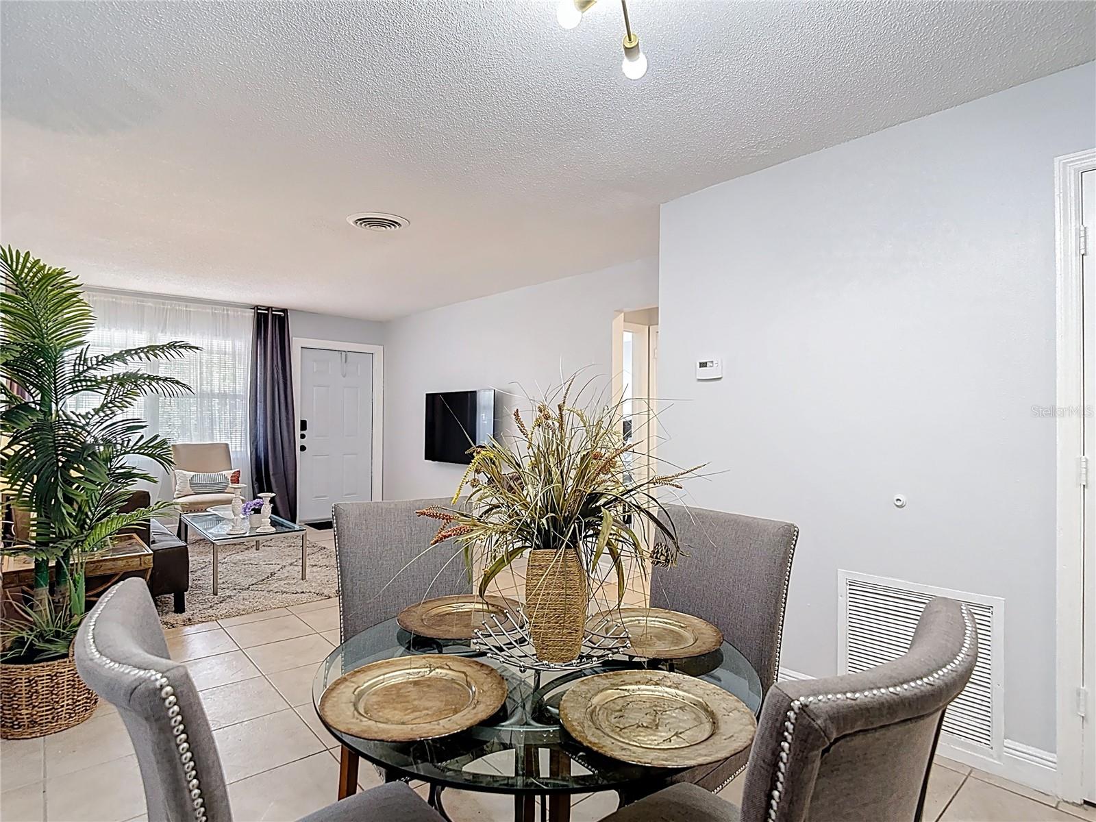 NORTH ST PETERSBURG BLK 12 REV REP - Residential Lease