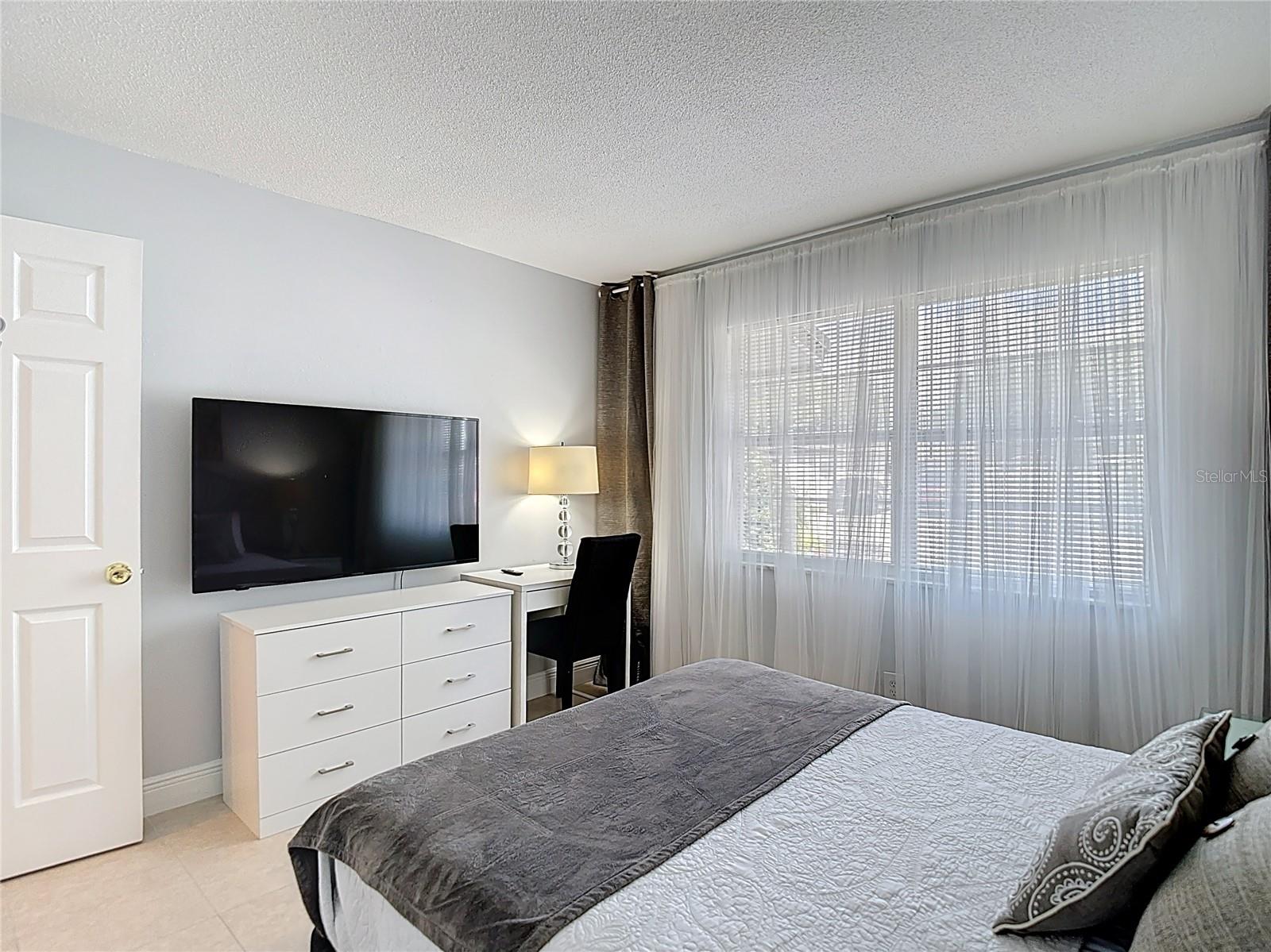 NORTH ST PETERSBURG BLK 12 REV REP - Residential Lease