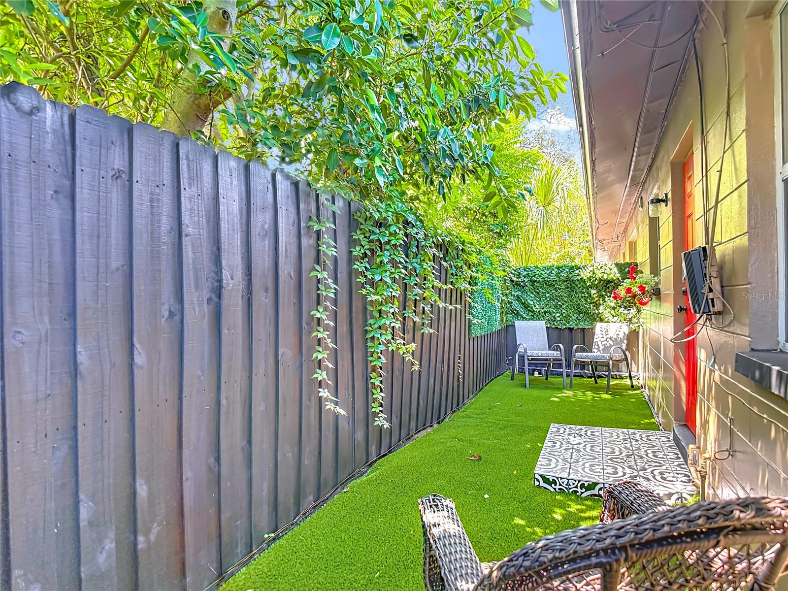 NORTH ST PETERSBURG BLK 12 REV REP - Residential Lease